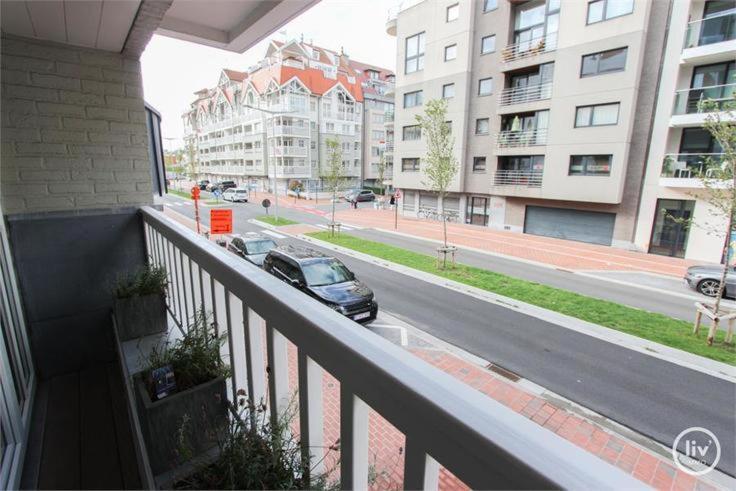Appartement Spacieux A Knokke Экстерьер фото